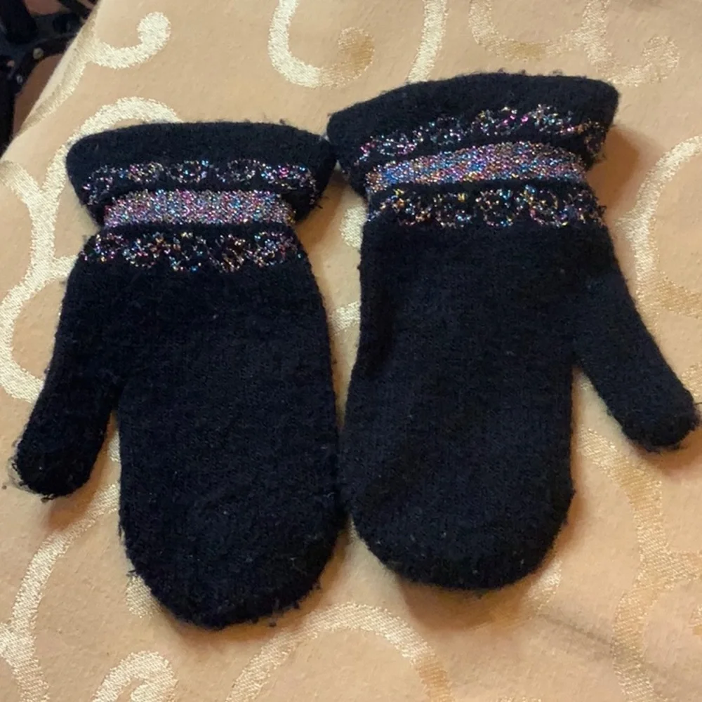 Mittens 5 pairs